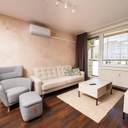 Apartment Ah Fibichova Next To Aupark *